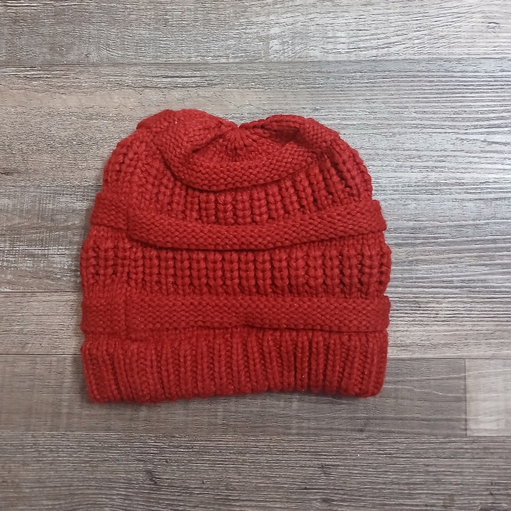 MODENA Red‎ Cable Knit Beanie - Picture 3 of 3